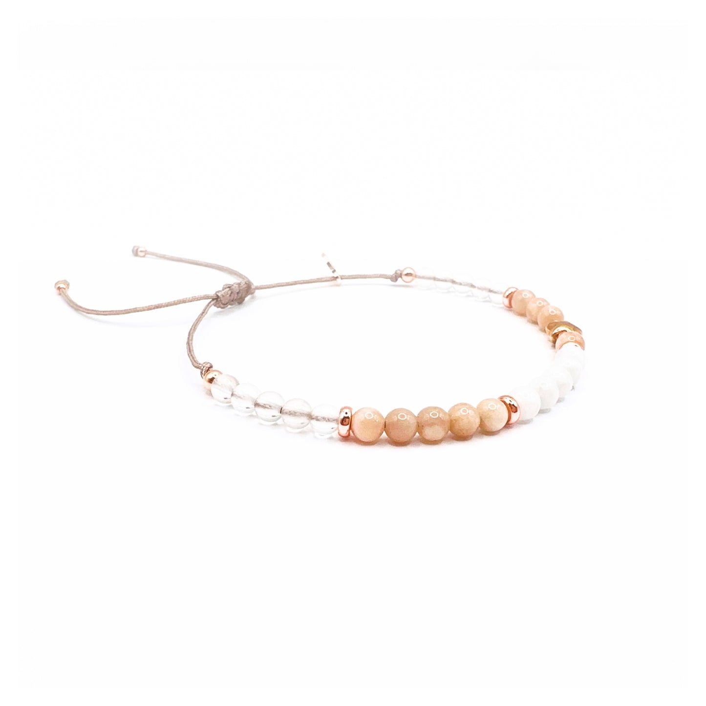 „A KISS GOODNIGHT“ – Sternenkindarmband in Roségold oder Gold mit Weißem Achat, Pfirsich-Mondstein & Bergkristall