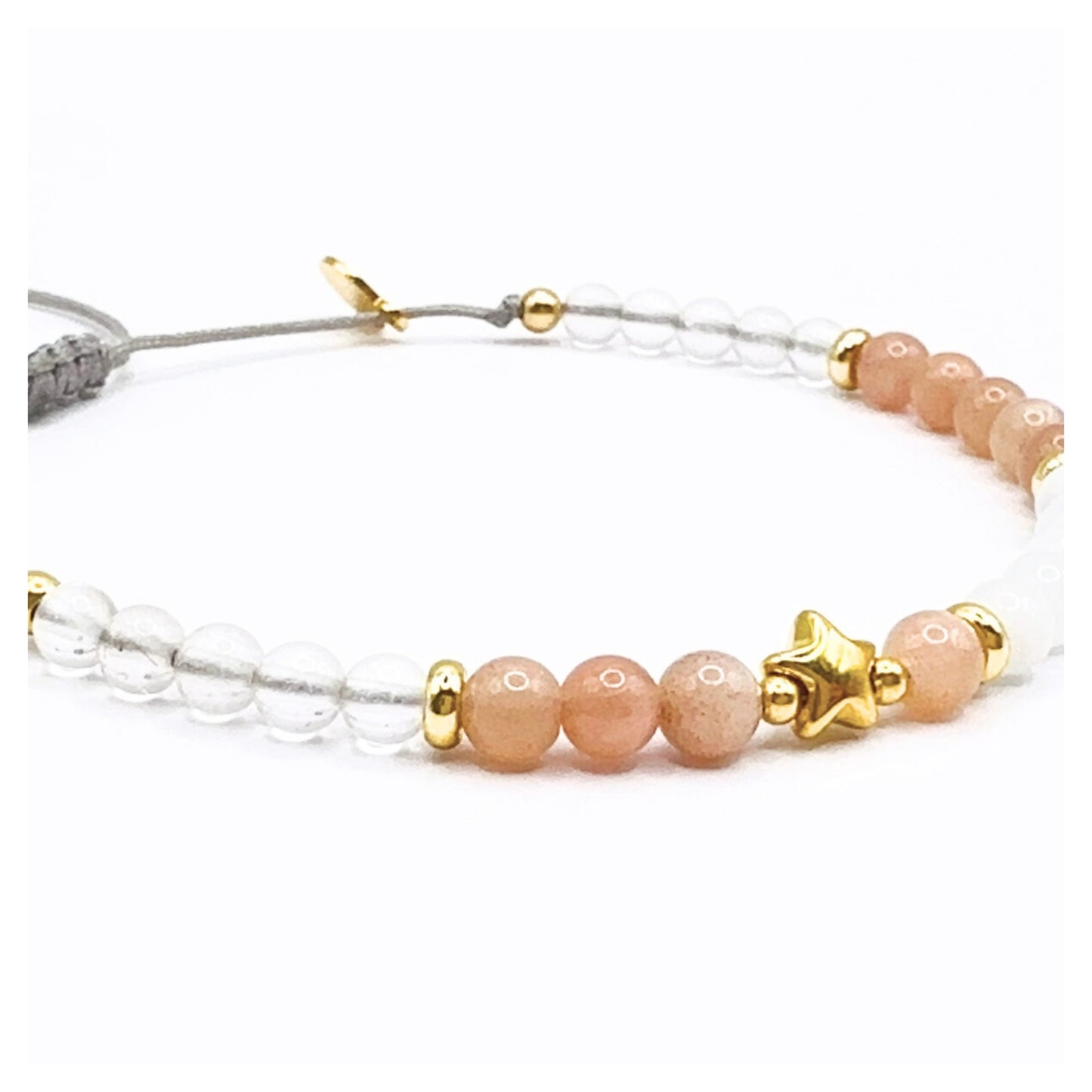 „A KISS GOODNIGHT“ – Sternenkindarmband in Roségold oder Gold mit Weißem Achat, Pfirsich-Mondstein & Bergkristall